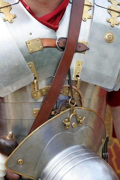 Roman Armor: Lorica Segmentata, Hamata, Squamata - History Bibliotheca